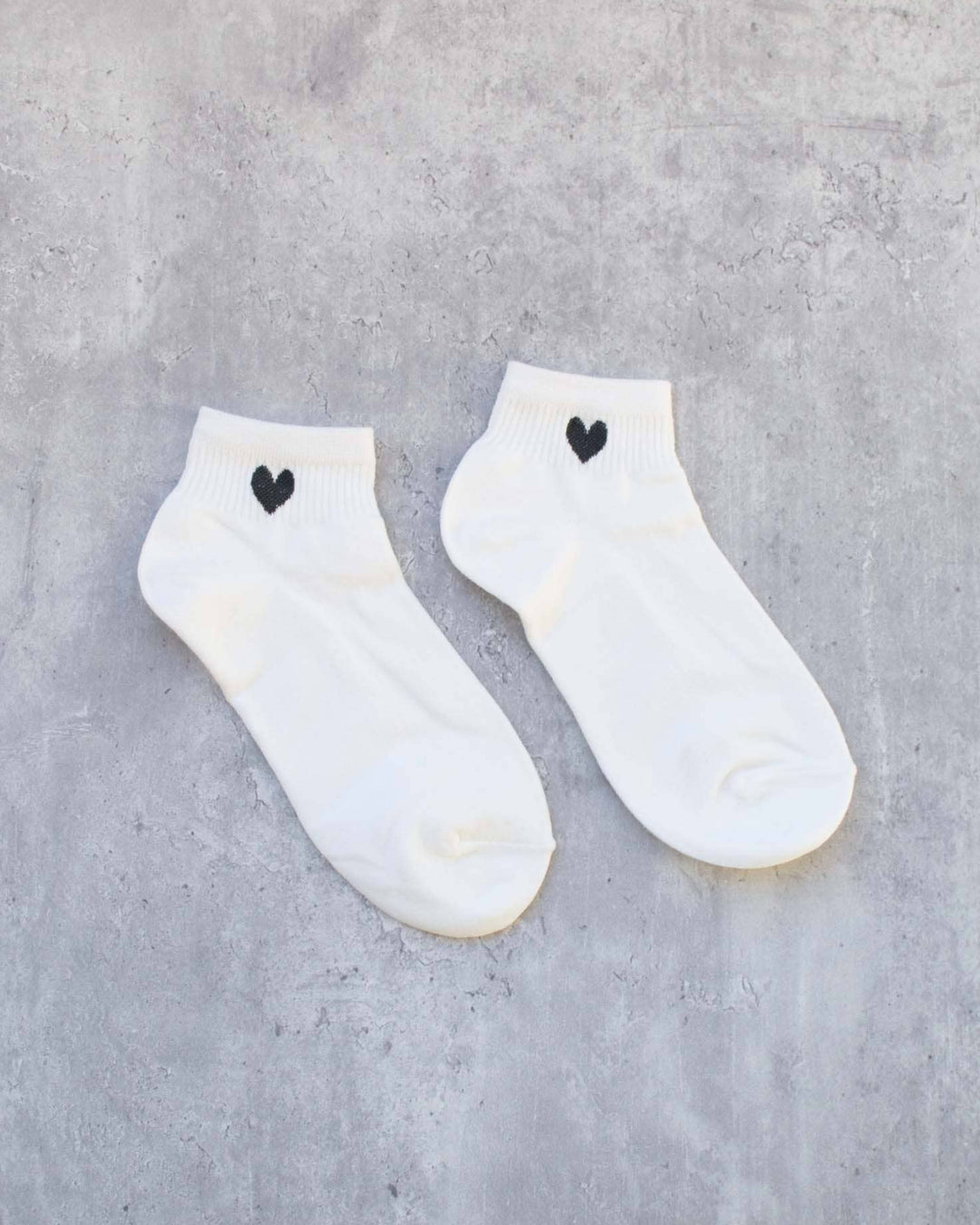 Heart Ankle Socks: White/Black