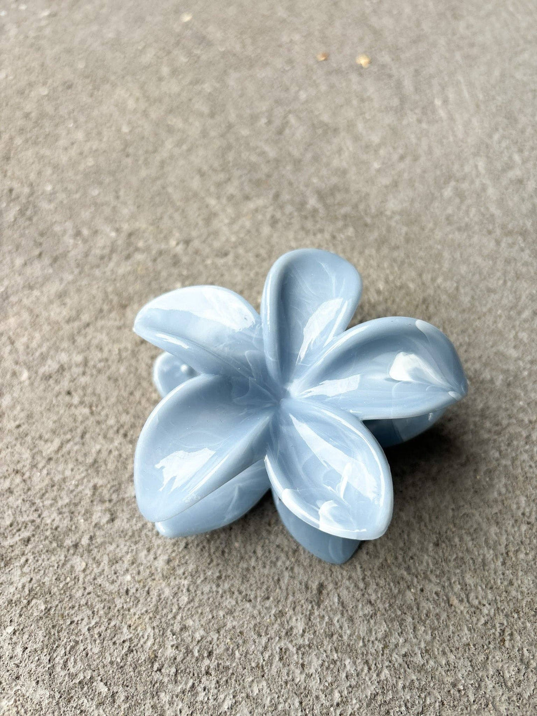Hibiscus Resin Flower Claw Clips - Blue