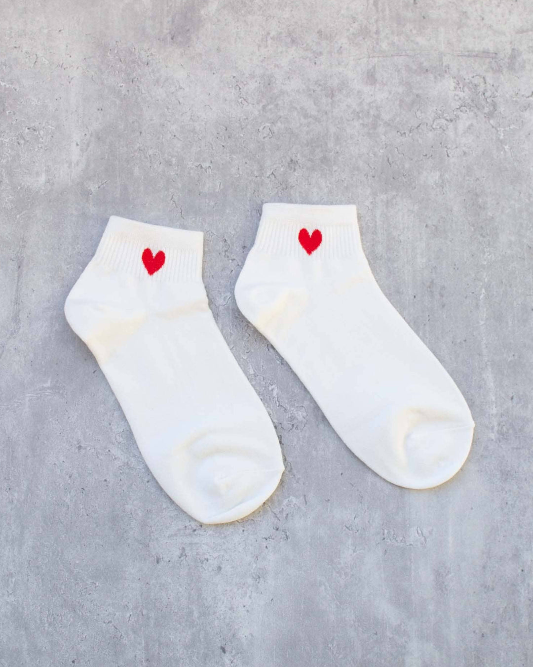 Heart Ankle Socks: White/Red