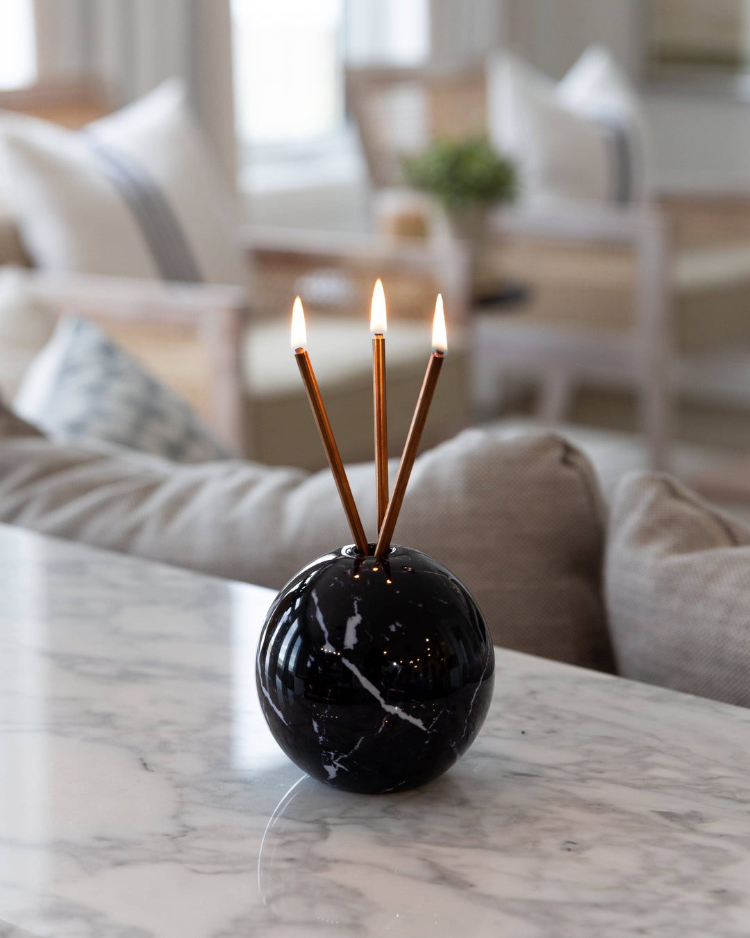 Neva Vase, Black Marble