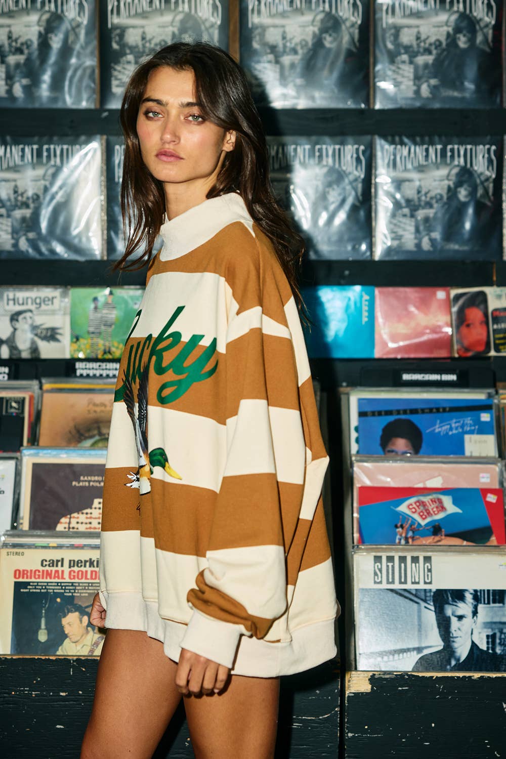 Lucky Mallard Duck Mock-Neck Sweatshirt: CAMEL/CREAM