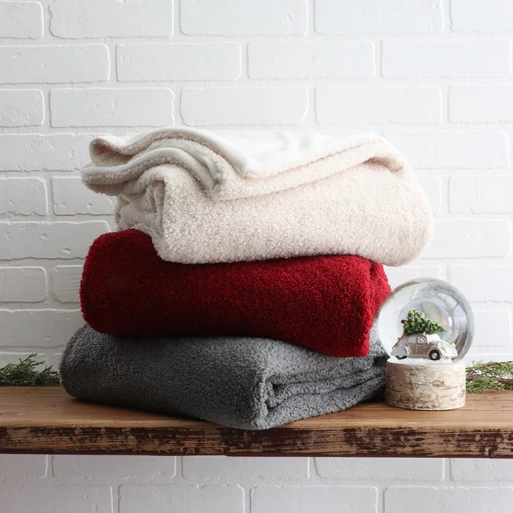 Boucle Reversible Throw