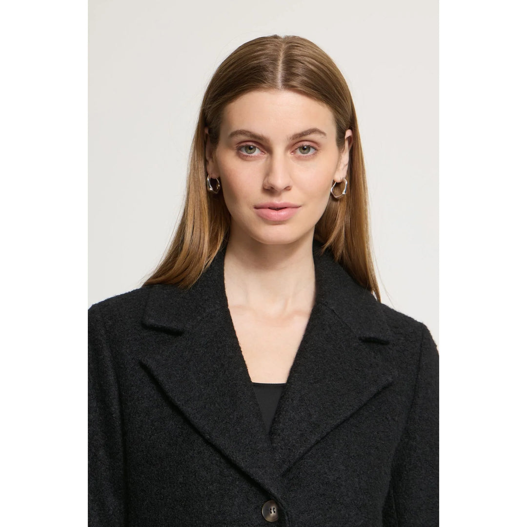 Ihstipa Jacket- Black