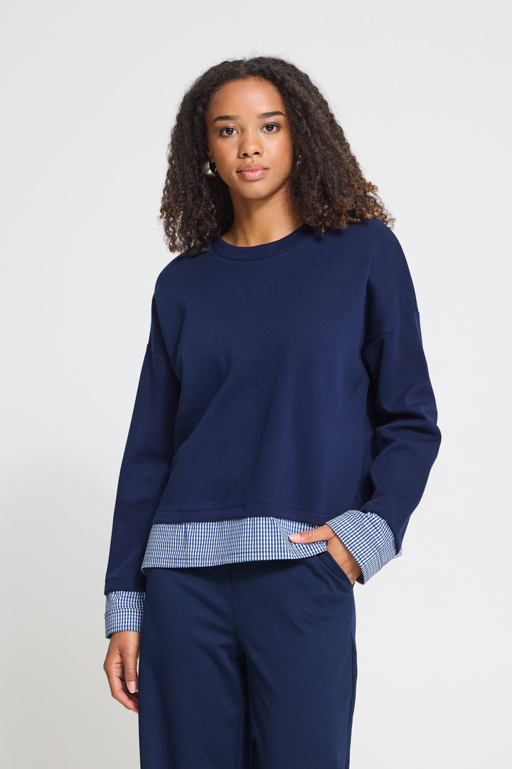 Ihpinda Sweater