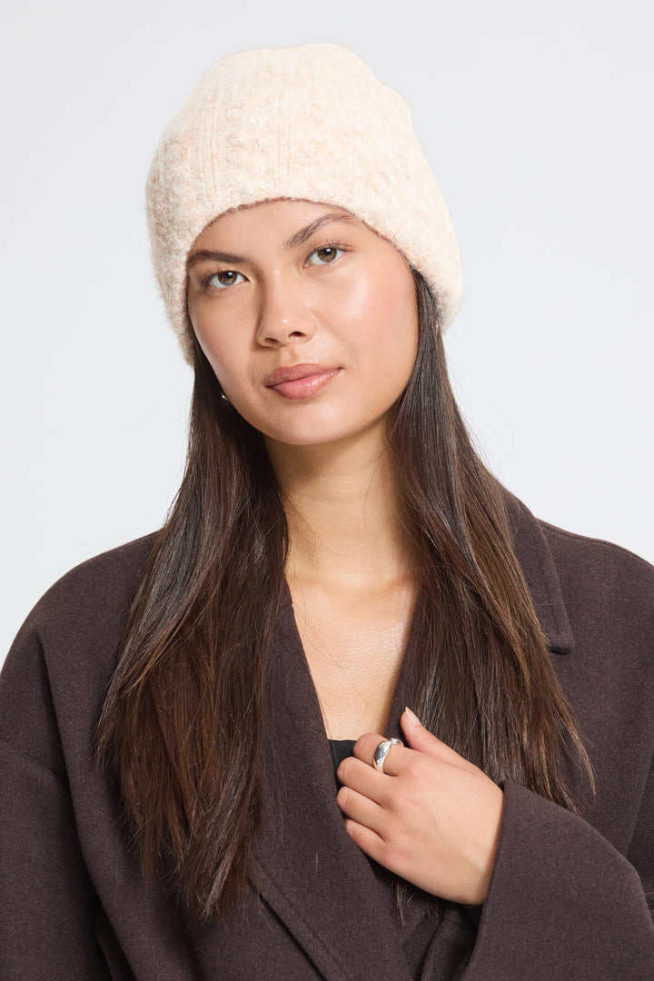 Iaastrid Toque- Oatmeal