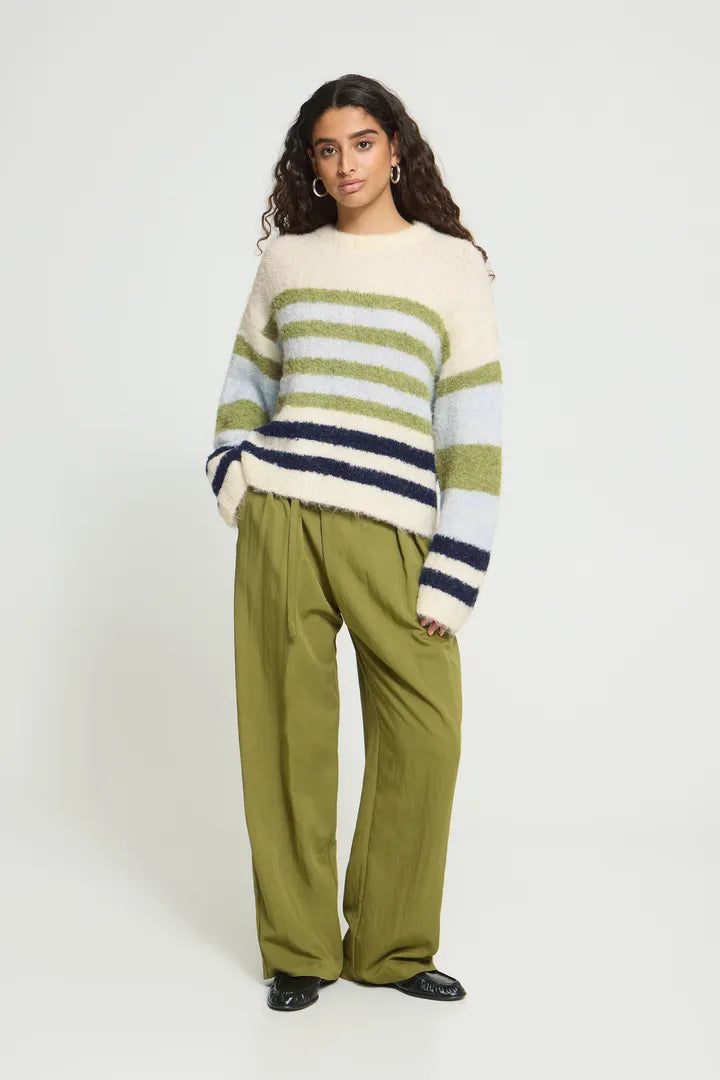 Ihbosele Sweater