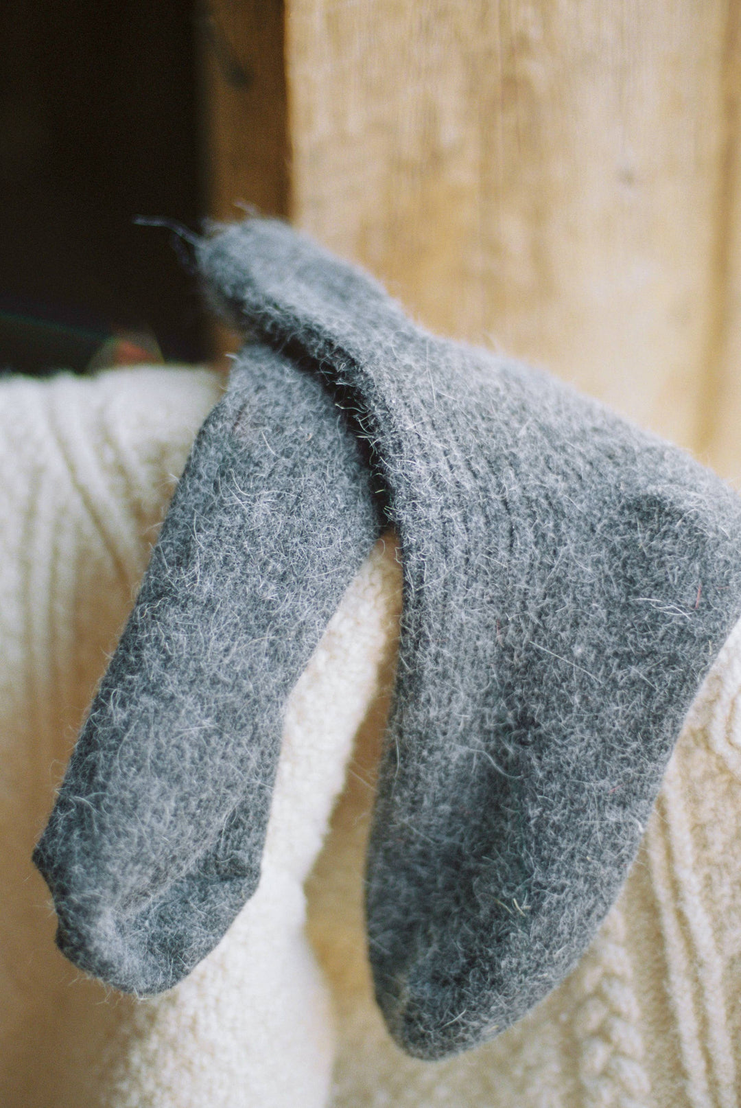 Women's Wool & Angora Crew Socks – Charcoal Grey