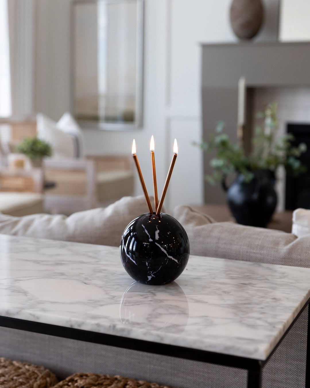 Neva Vase, Black Marble
