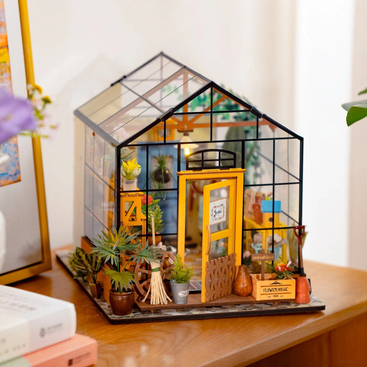 DIY Miniature House- Cathy's Flower House