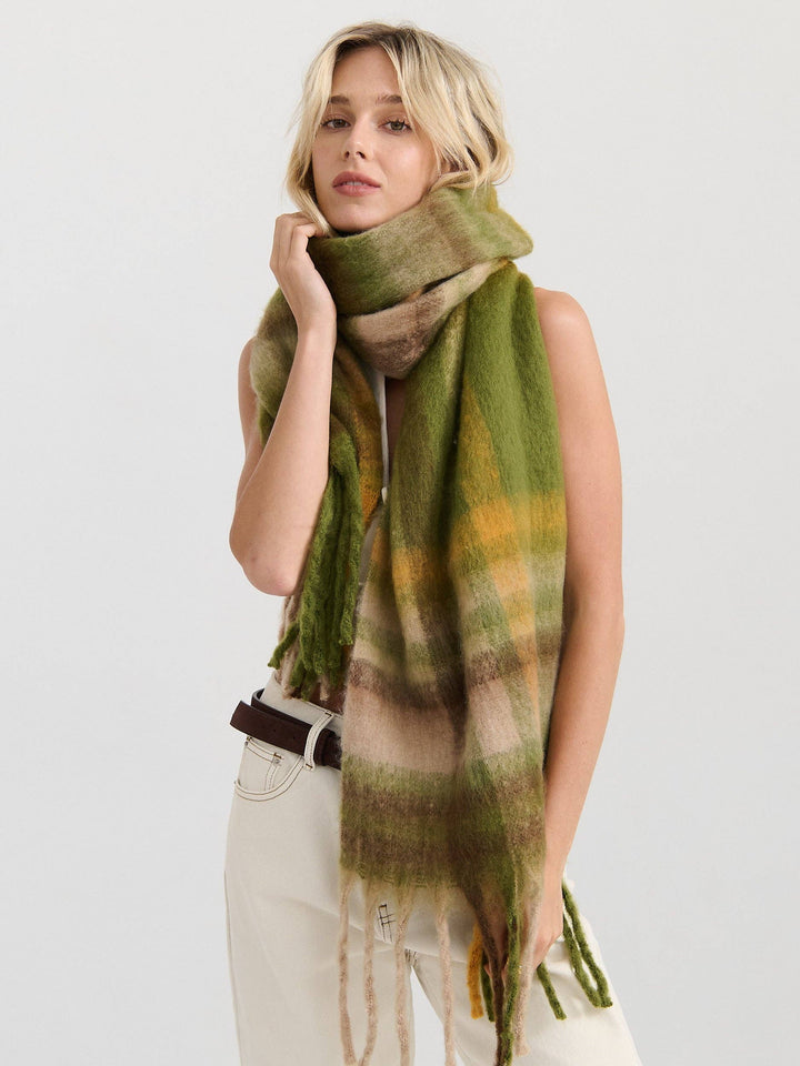 Checkered Fluffy Scarf - Matcha