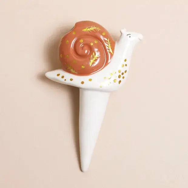 Snail Plant Waterer