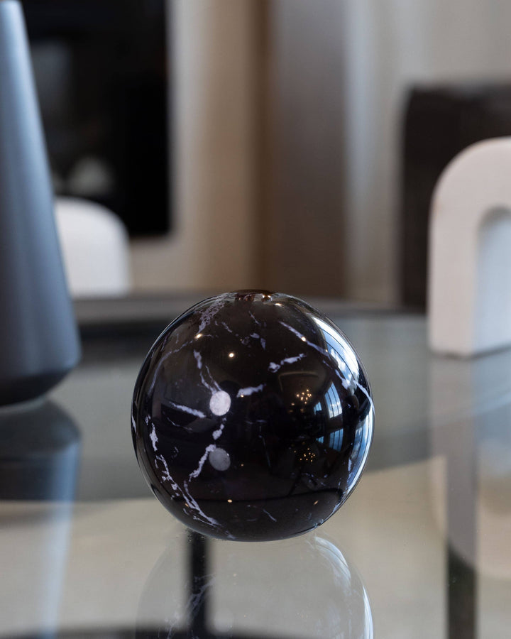 Neva Vase, Black Marble