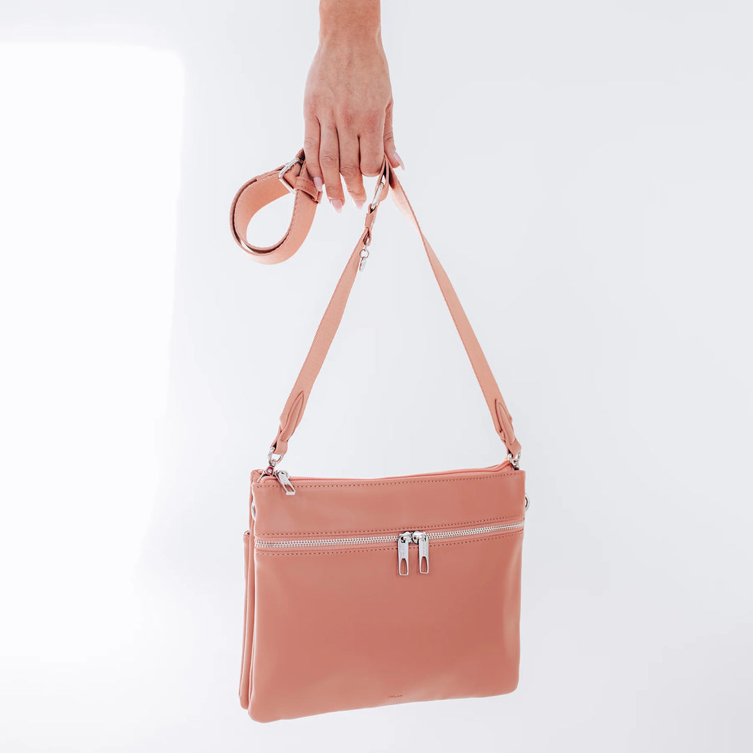 The 'ARQUETTE' Crossbody