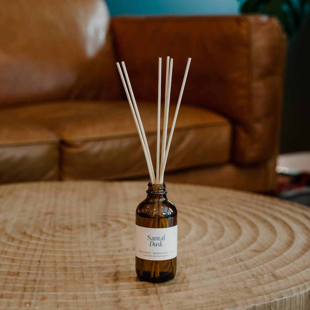 Santal Dusk | Clean Reed Diffuser: Diffuser Set (with box + reeds)