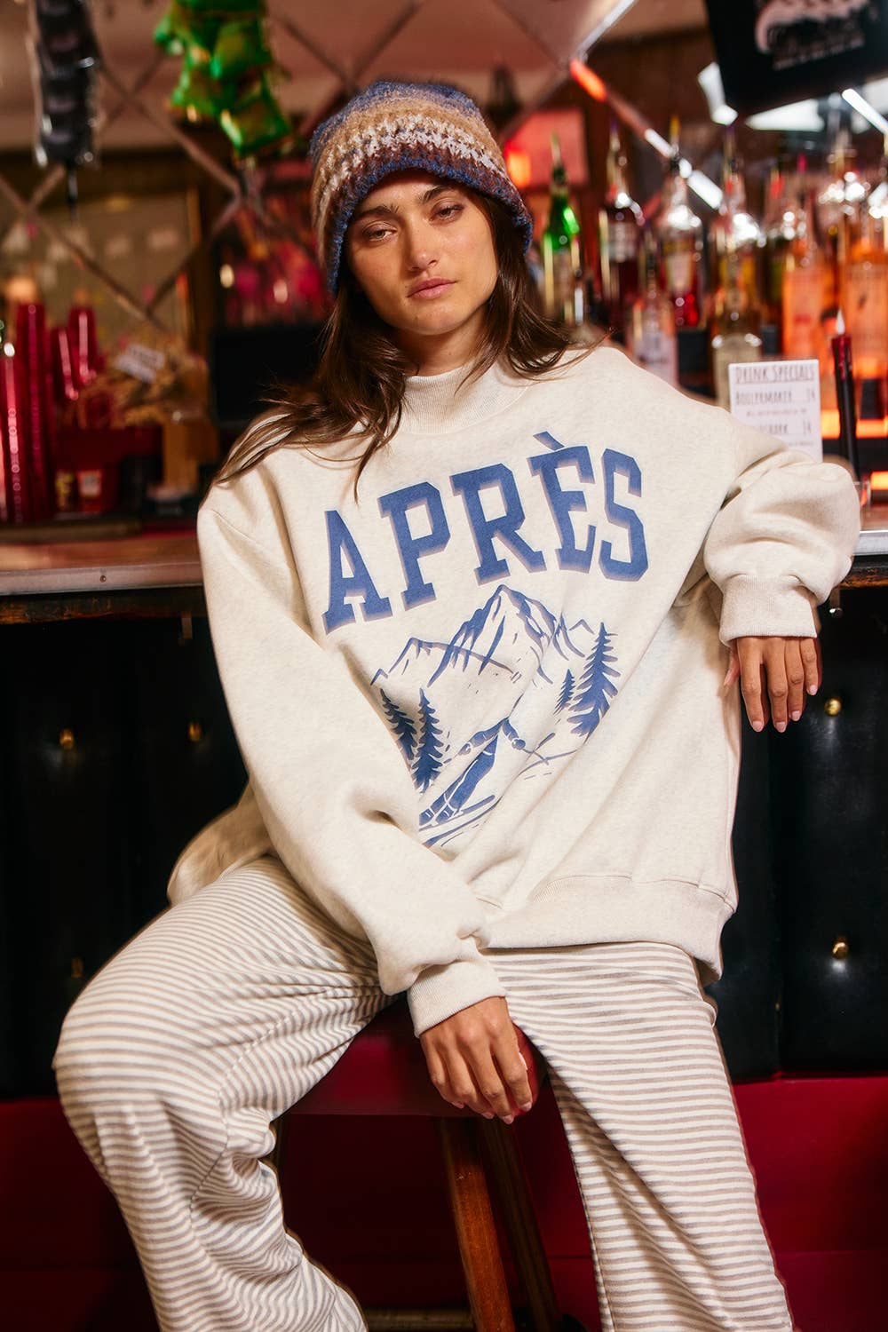 'APRES/SKI' Reversible Mock-Neck Sweatshirt: ASH GREY/VINTAGE BLUE