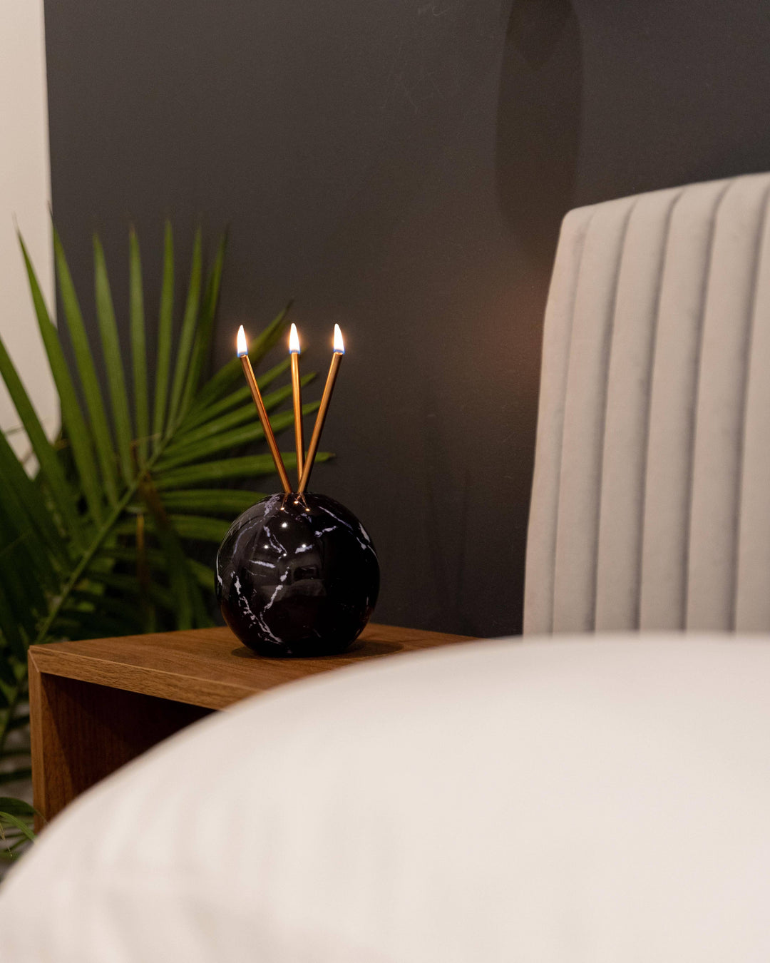 Neva Vase, Black Marble