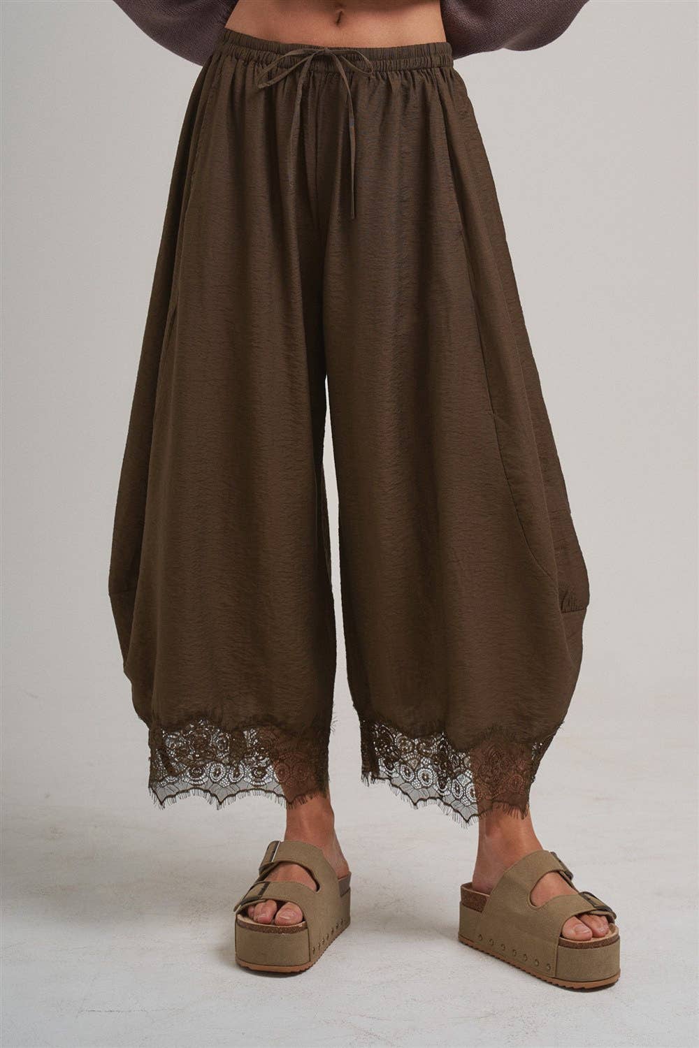 Balloon Pant with Lace: Vintage Mocha