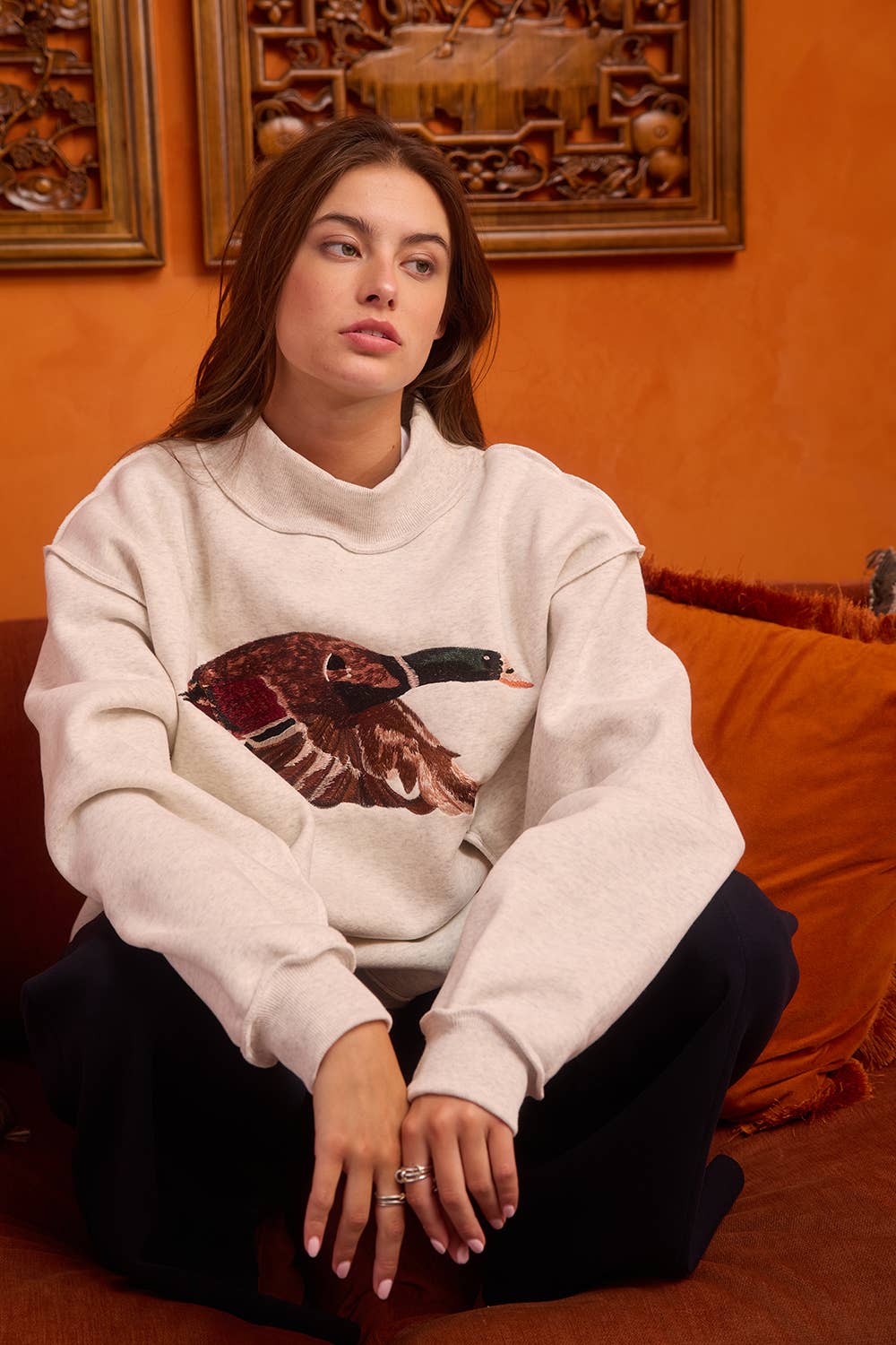 'MALLARD' Embroidered Mock-Neck Sweatshirt: ASH GREY