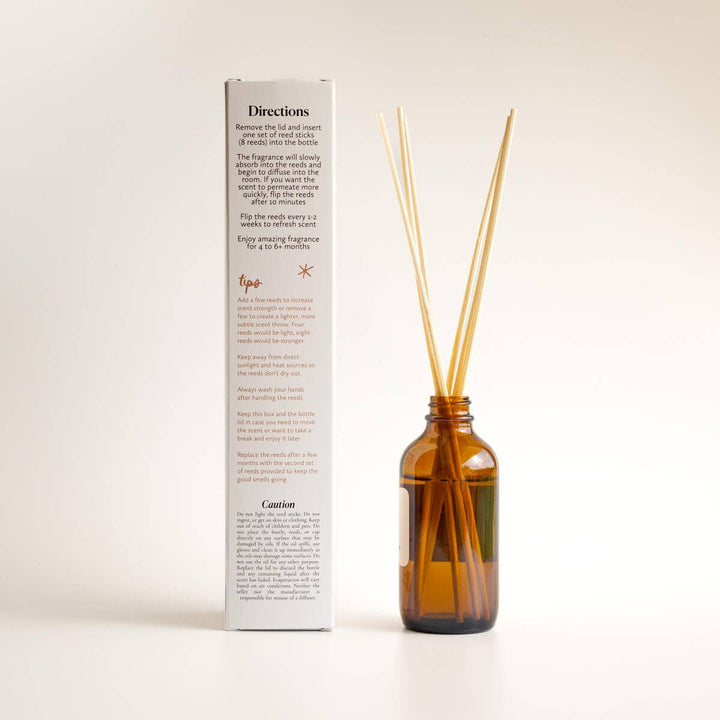 Coconut Milk Daydream | Clean Reed Diffuser: Diffuser Set (with box + reeds)
