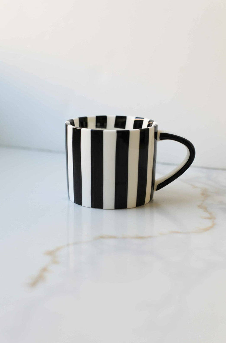 Simple Striped Mugs: Black