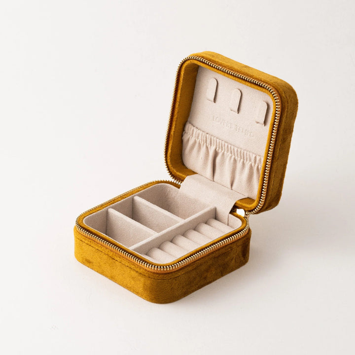 Bon Voyage Square Travel Case