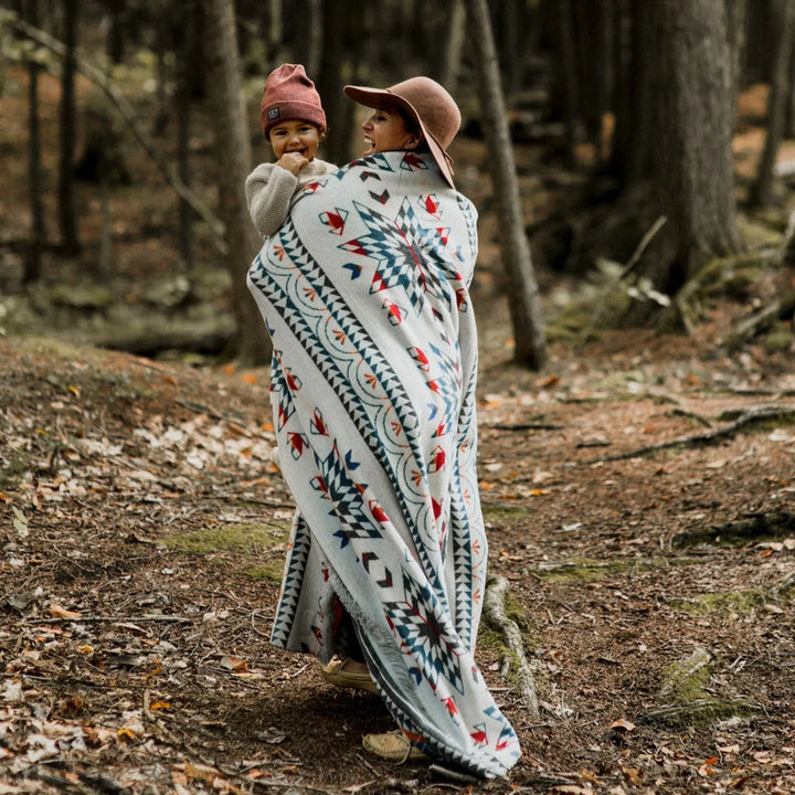 Mini Tipi Nibi Indigenous Reversible Blanket