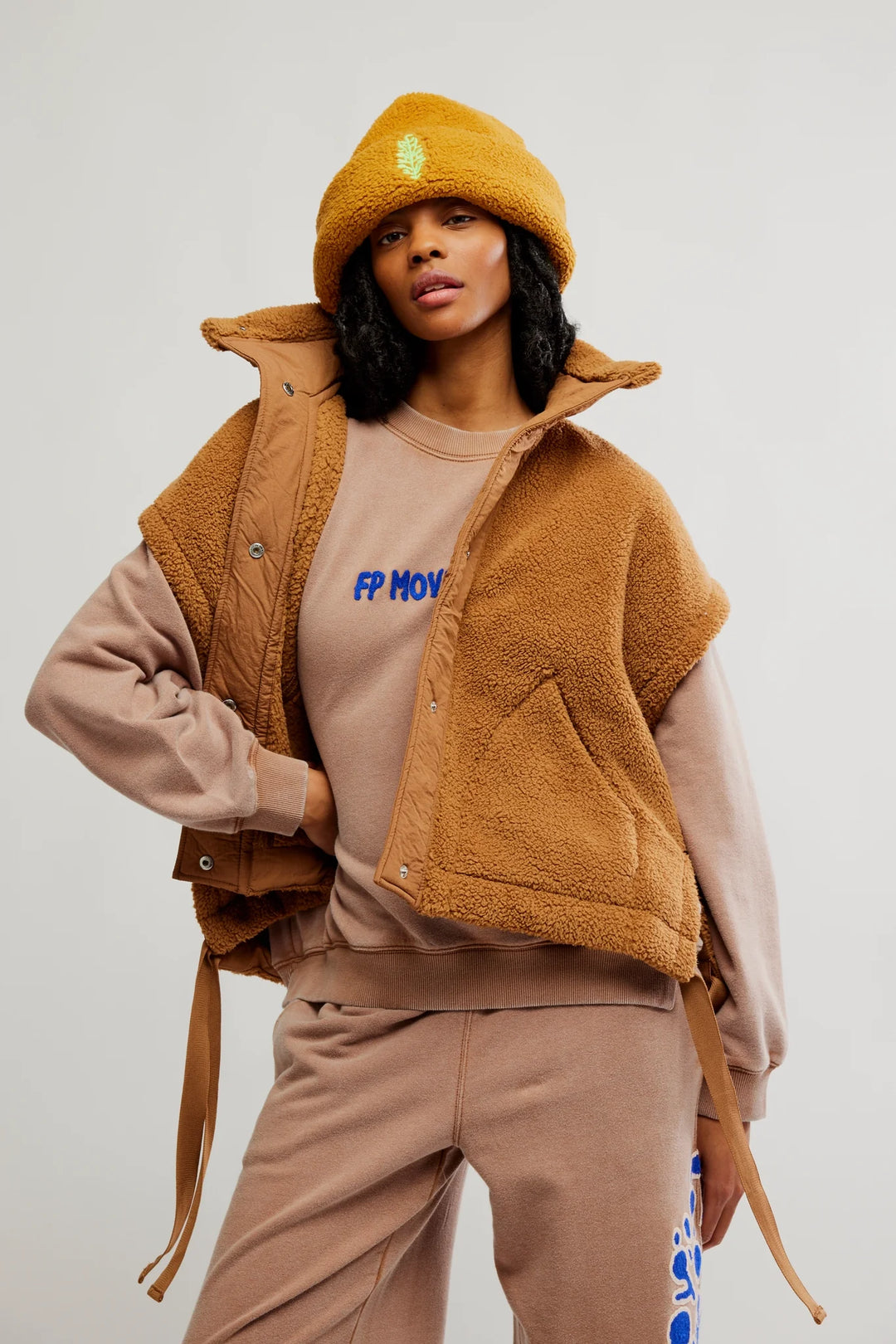 Scout It Out Fleece Vest - Twig