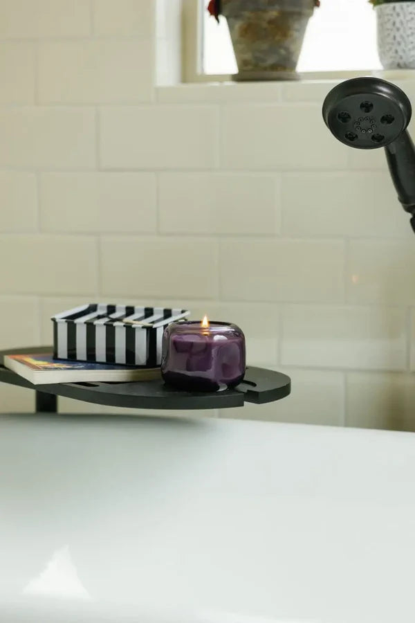 Violet & Vanilla - Basalt 5 oz Candle