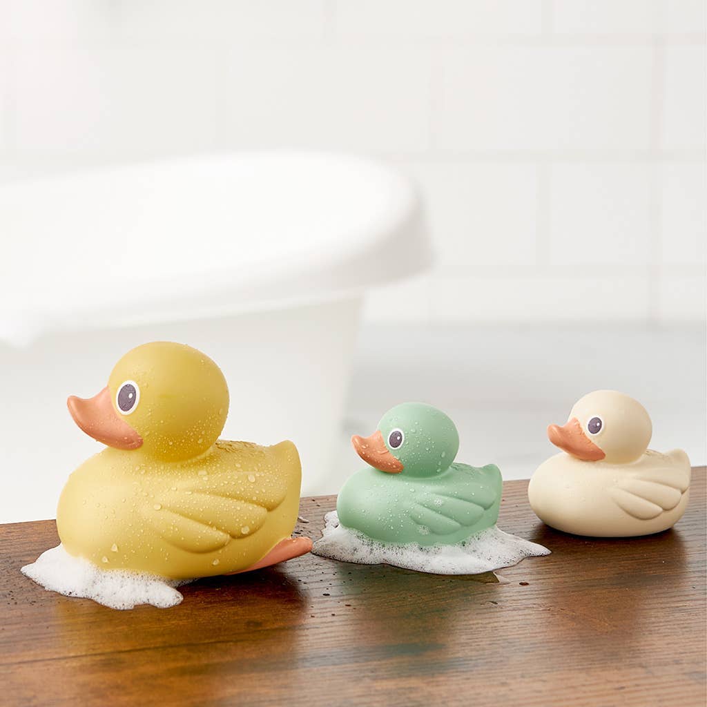 Itzy Ducky Family™ - Bath + Water Table Toys: Mallard