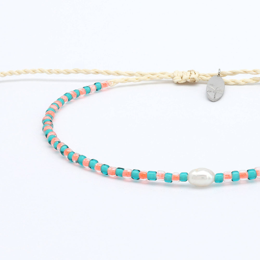 Mutiara Dainty Beaded Bracelet: Light Pink