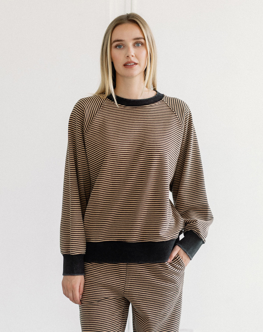 Mini Stripe Crew- Washed Black/Tan