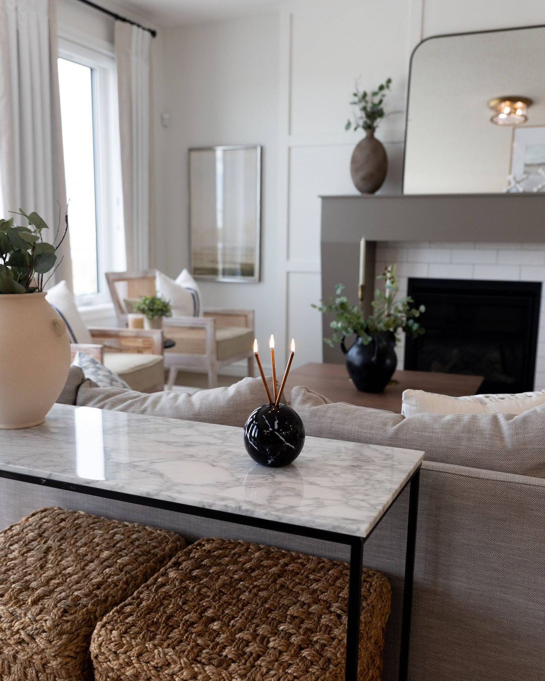 Neva Vase, Black Marble