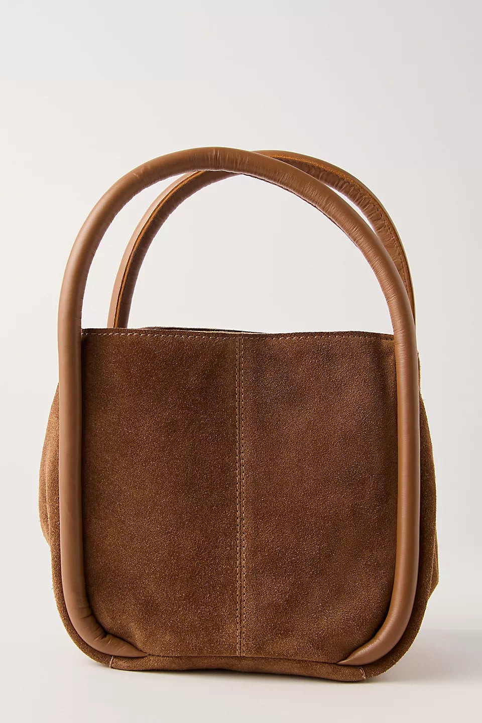 Barlow Bucket Bag- Cognac
