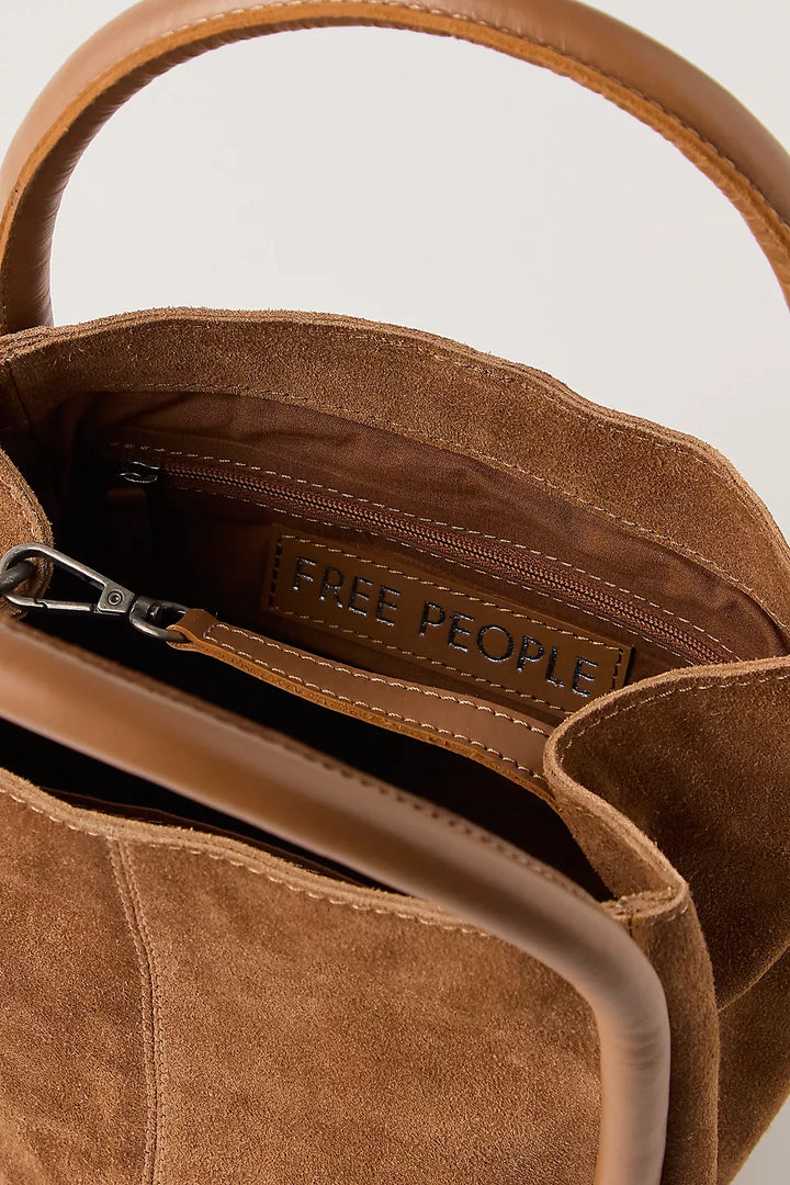 Barlow Bucket Bag- Cognac