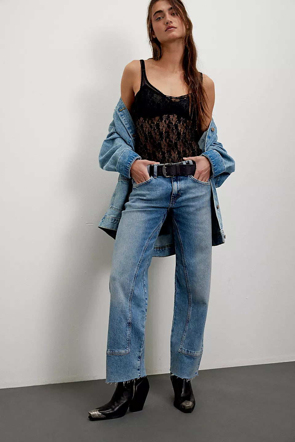 Risk Taker Mid-Rise Straight Jeans- Mantra