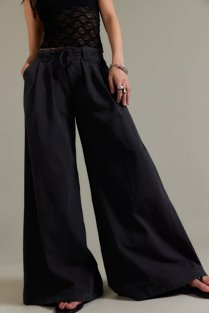 Julien Wide Leg Chino Pants