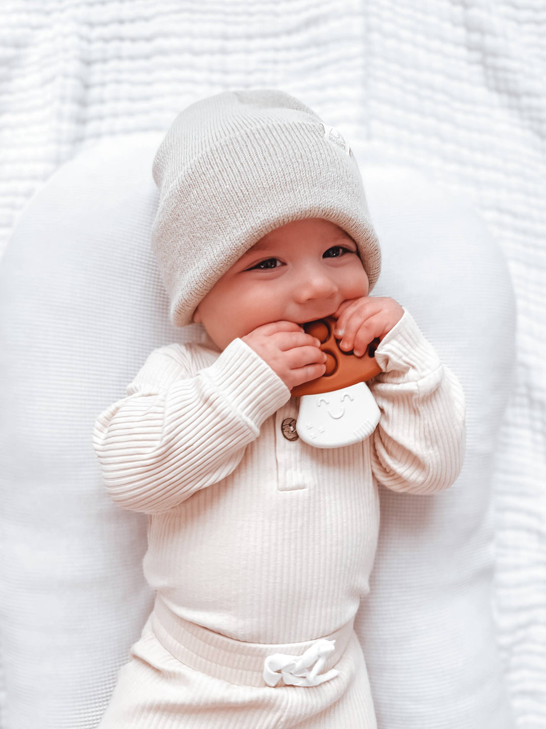 Itzy Pop™ Sensory Teether : Mushroom