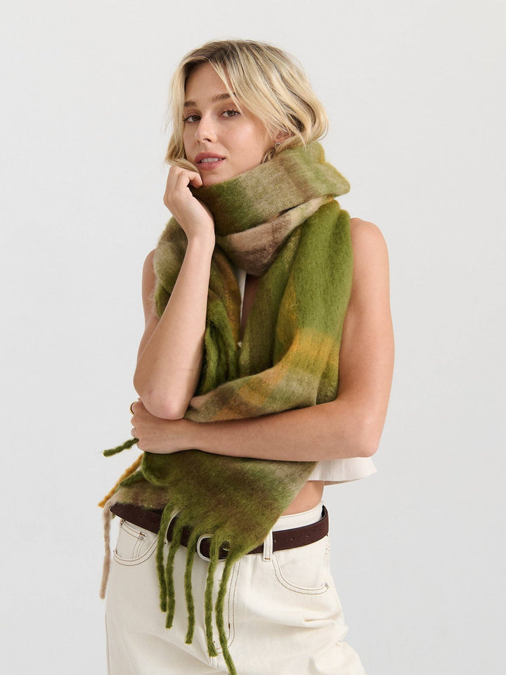 Checkered Fluffy Scarf - Matcha