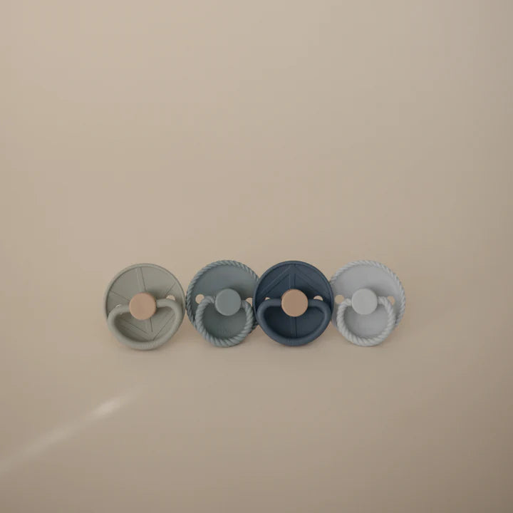 FRIGG Natural Rubber Pacifier 4-Pack- 0-6 Months
