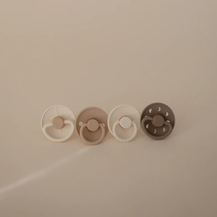 FRIGG Natural Rubber Pacifier 4-Pack- 0-6 Months