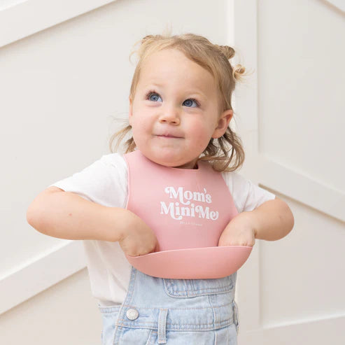 Mom's Mini Me Wonder Bib
