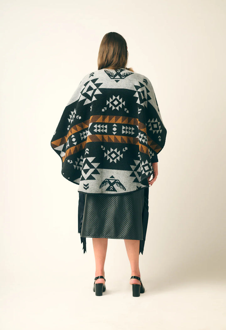 Mini Tipi Thunderbird Indigenous Reversible Shawl