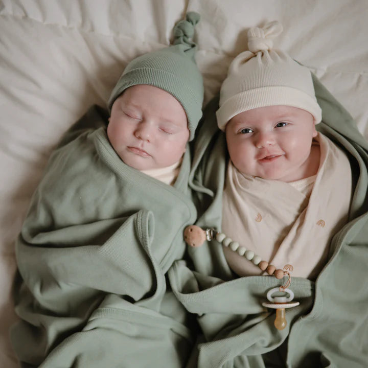 Ribbed Knotted Gown + Beanie Set