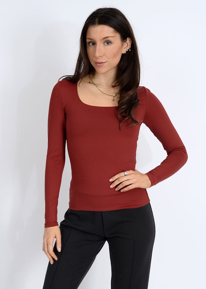 The Form Scoop Neck Longsleeve