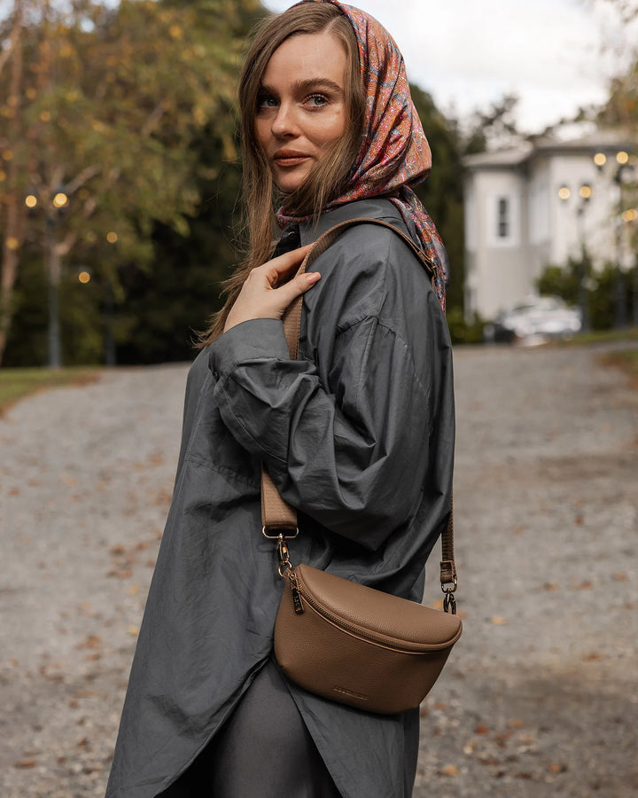 Austin Sling Bag - Mocha