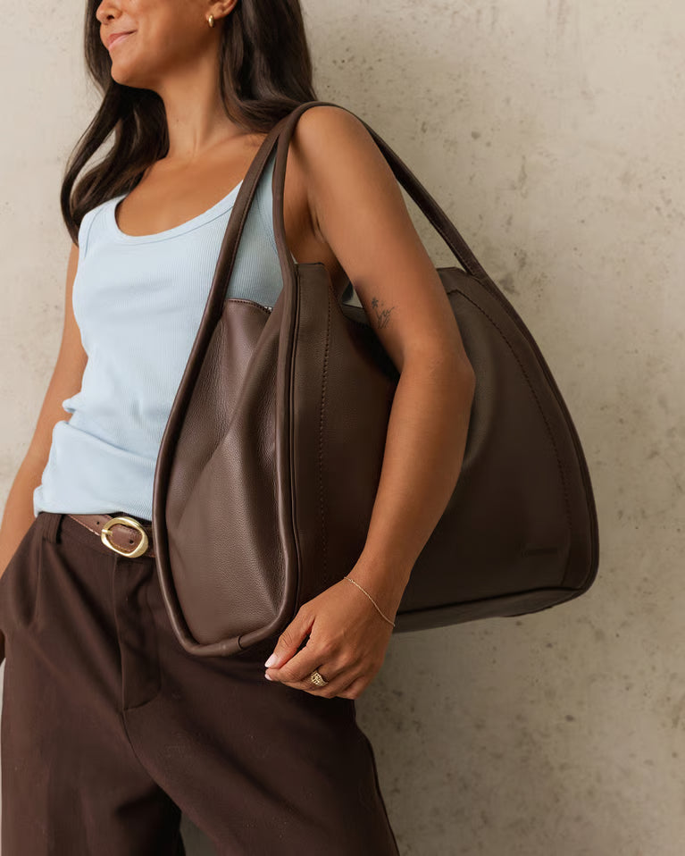 Sutton Shoulder Bag- Chocolate