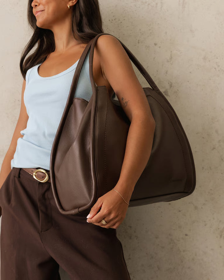 Sutton Shoulder Bag- Chocolate