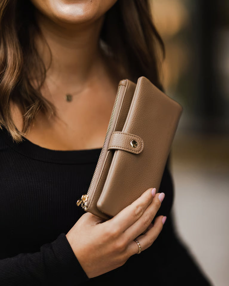 Stella Wallet- Latte